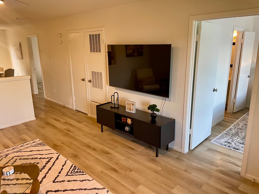 Furnished Finder property 426019_2 photo 3