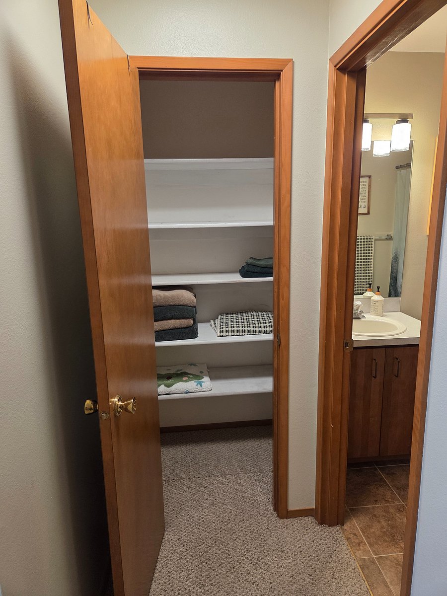 Furnished Finder property 426021_1 photo 9