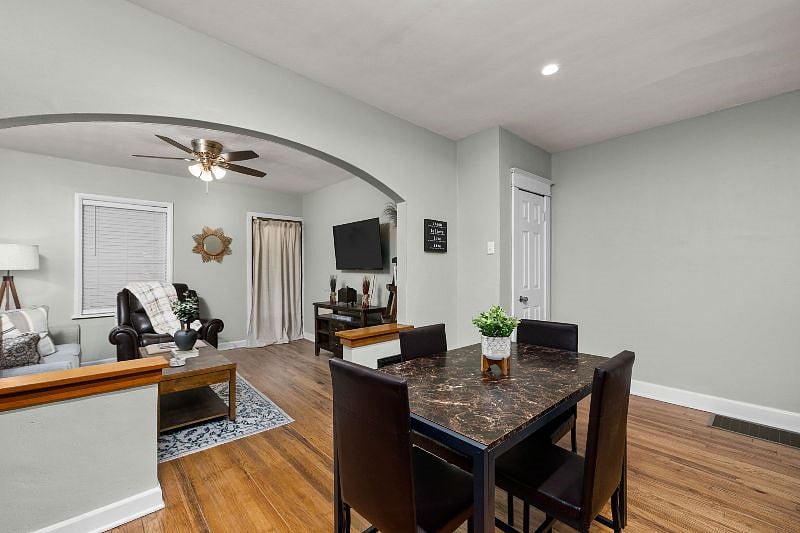 Furnished Finder property 426094_1 photo 4