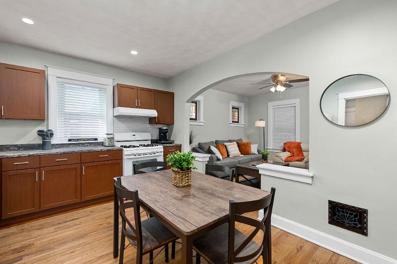 Furnished Finder property 426094_2 photo 4
