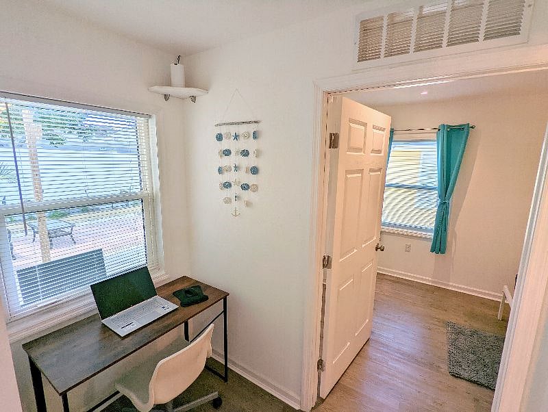 Furnished Finder property 426095_1 photo 9