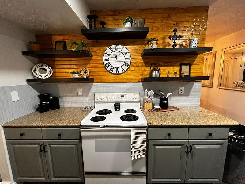 Furnished Finder property 426103_1 photo 6