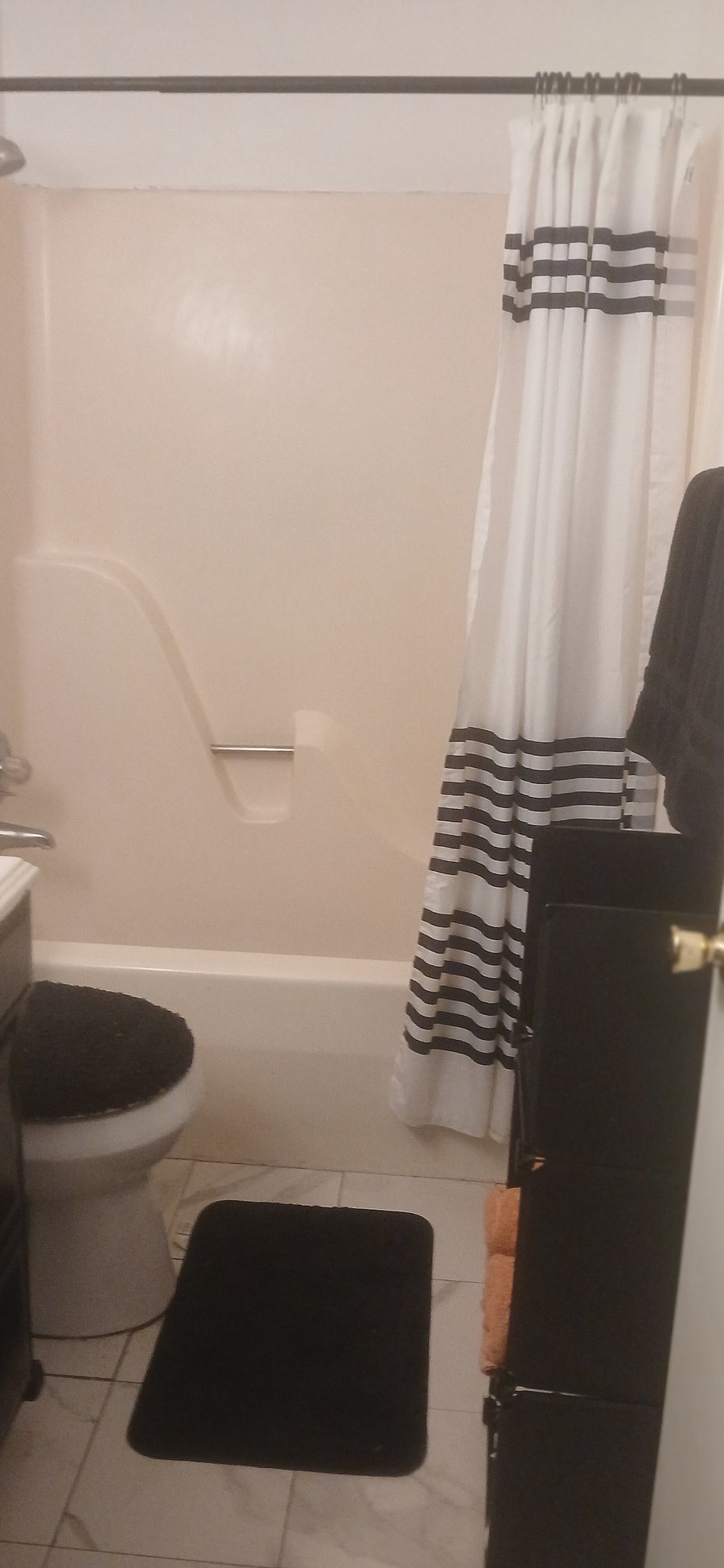 Furnished Finder property 426183_1 photo 3