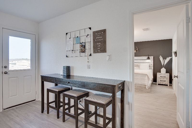 Furnished Finder property 426323_1 photo 18
