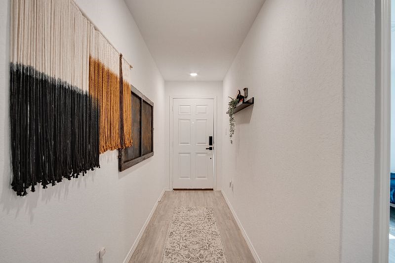 Furnished Finder property 426323_1 photo 27