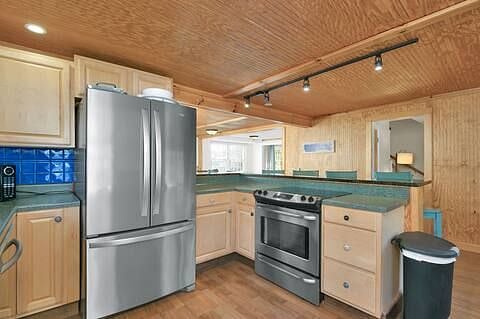 Furnished Finder property 426370_1 photo 4