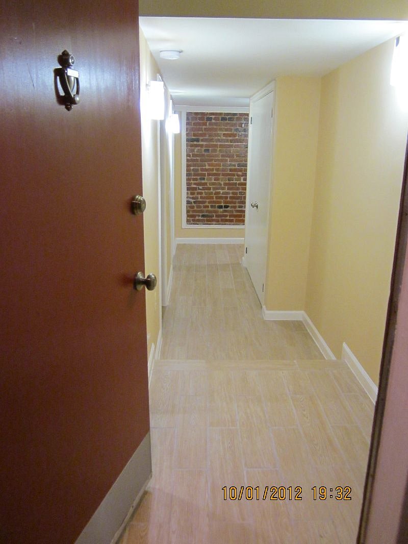 Private entrance leading to the foyer & main hallway