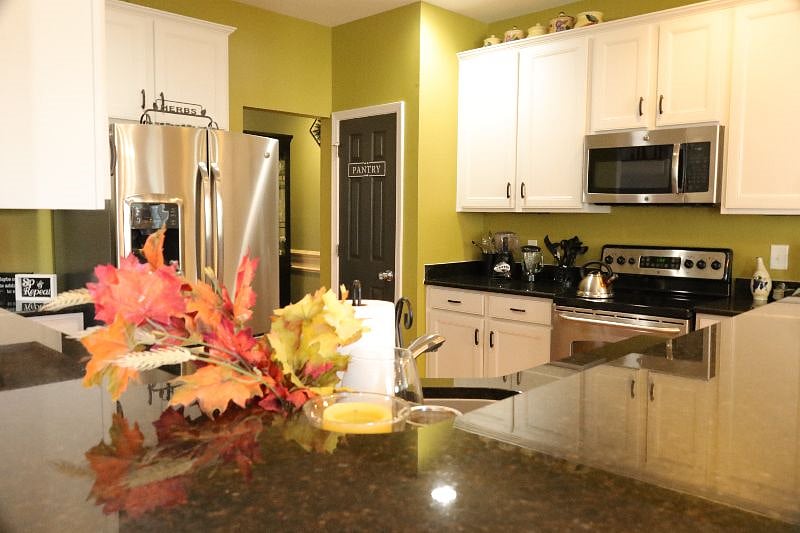 Furnished Finder property 426515_1 photo 7