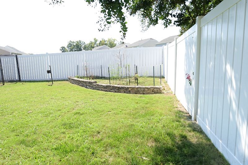 Furnished Finder property 426515_1 photo 24