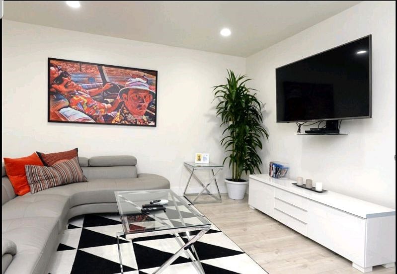Furnished Finder property 426581_1 photo 4