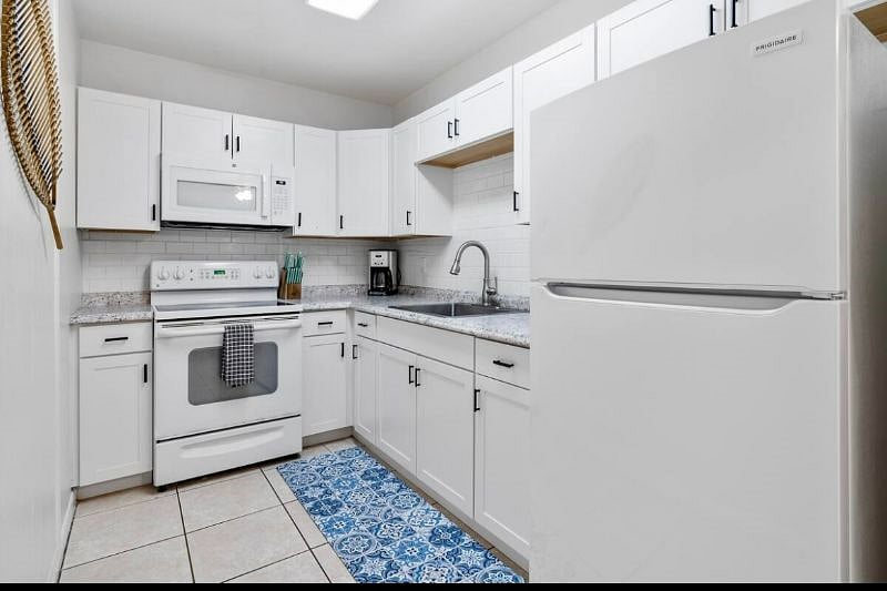 Furnished Finder property 426597_1 photo 5