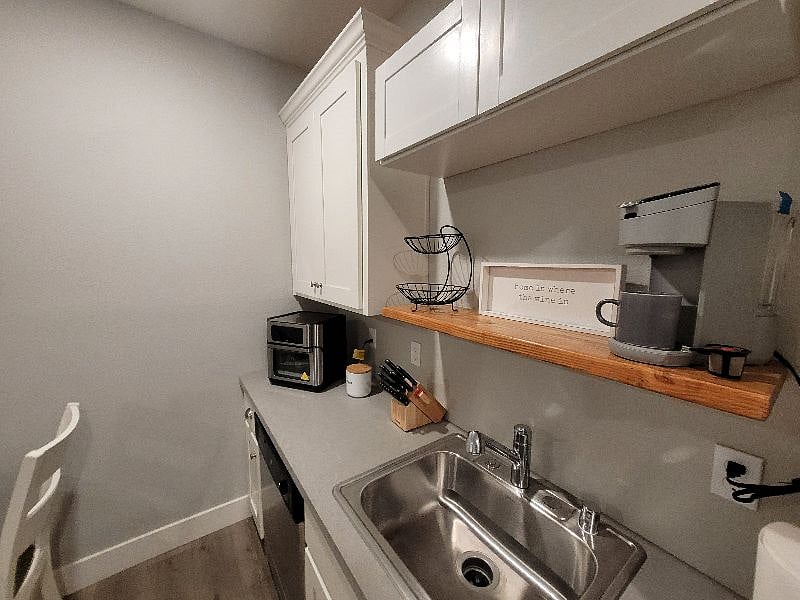 Furnished Finder property 426660_1 photo 6