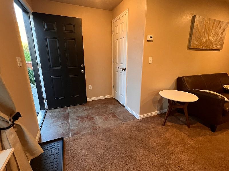 Furnished Finder property 426697_1 photo 3