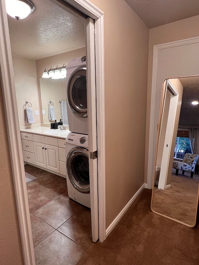 Furnished Finder property 426697_1 photo 9