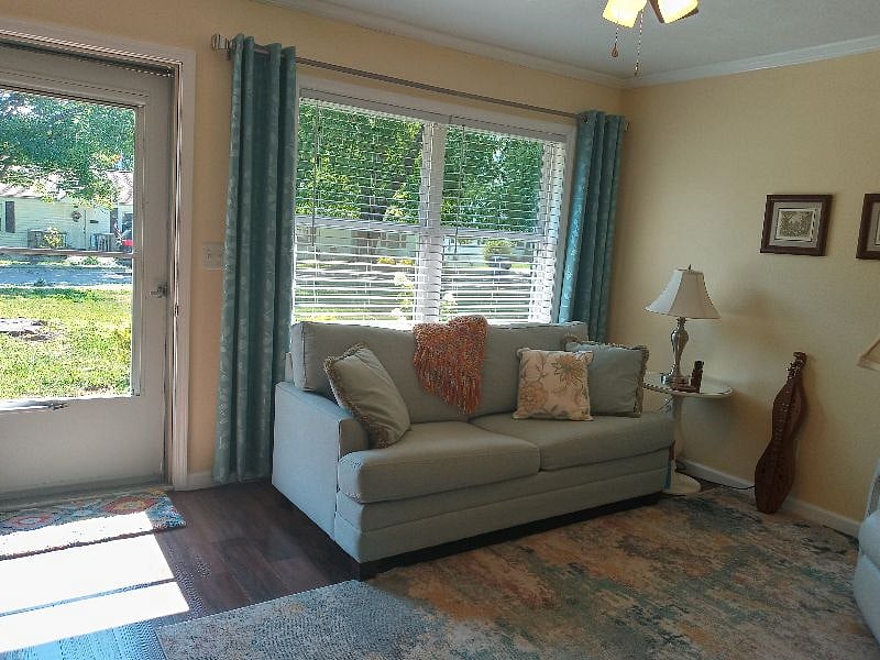 Furnished Finder property 426763_2 photo 4
