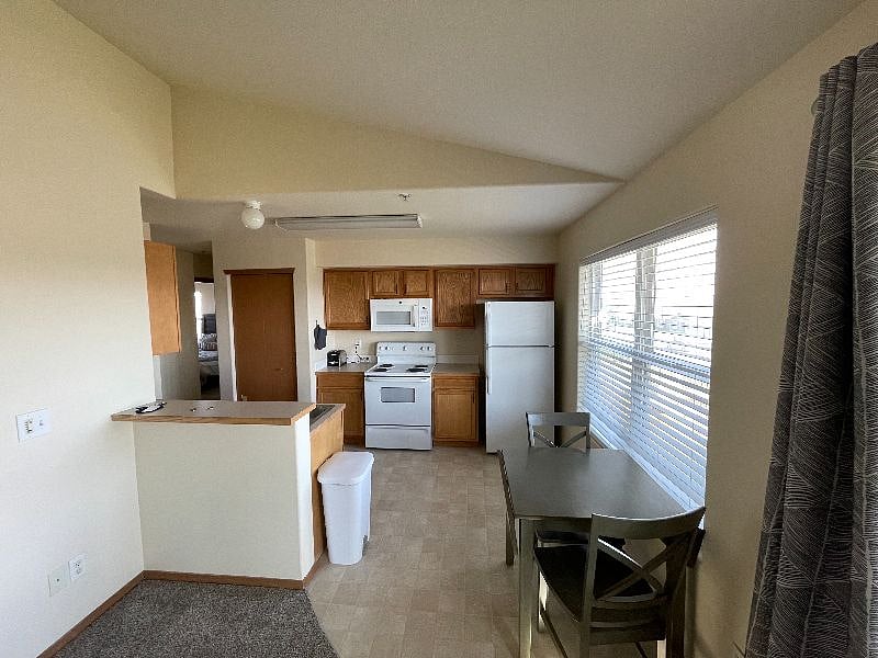 Furnished Finder property 426822_1 photo 4