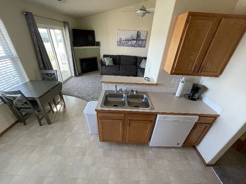 Furnished Finder property 426822_1 photo 15