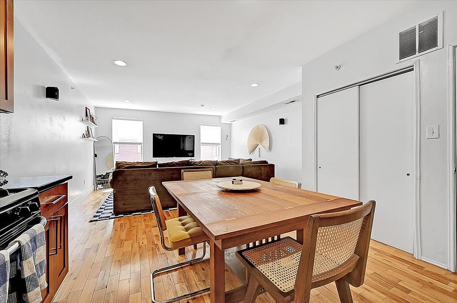 Furnished Finder property 426862_1 photo 3