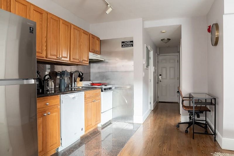 Furnished Finder property 426904_1 photo 10