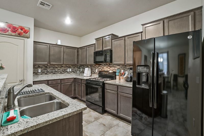 Furnished Finder property 426921_1 photo 8