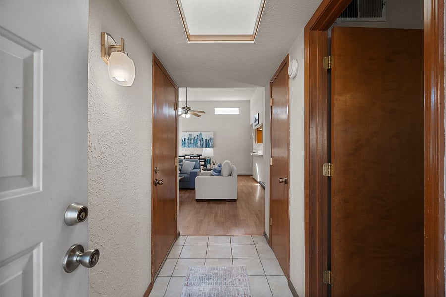 Furnished Finder property 426996_1 photo 3