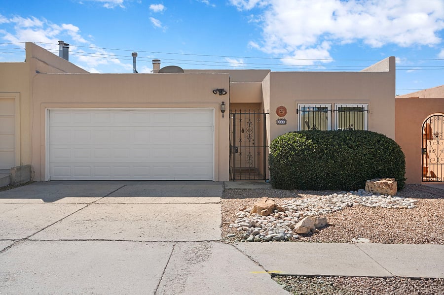 Furnished Finder property 426996_1 photo 2