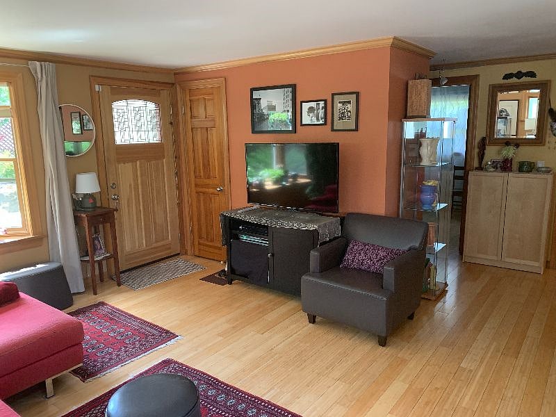 Furnished Finder property 427021_1 photo 10