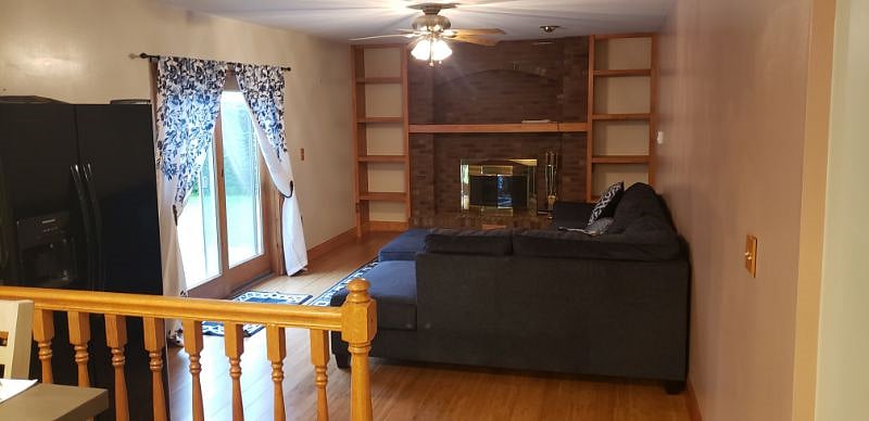 Furnished Finder property 427025_4 photo 6