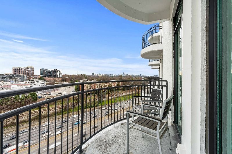 Furnished Finder property 427032_4 photo 4