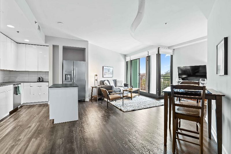 Furnished Finder property 427032_4 photo 11