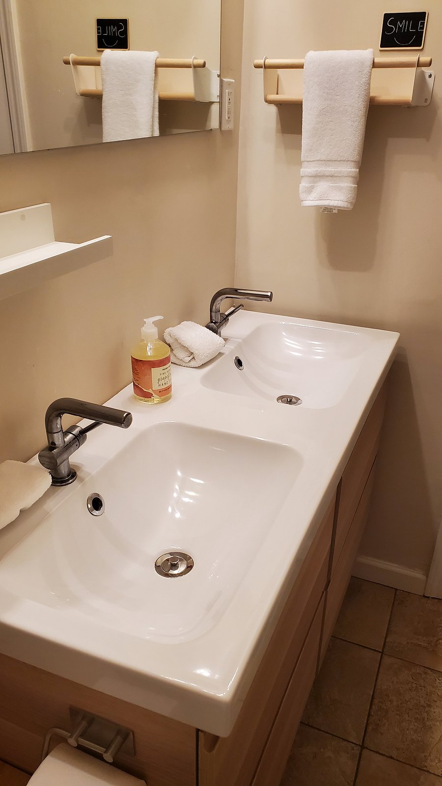 Furnished Finder property 427053_4 photo 6