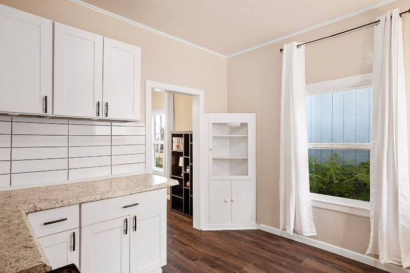 Furnished Finder property 427099_1 photo 12