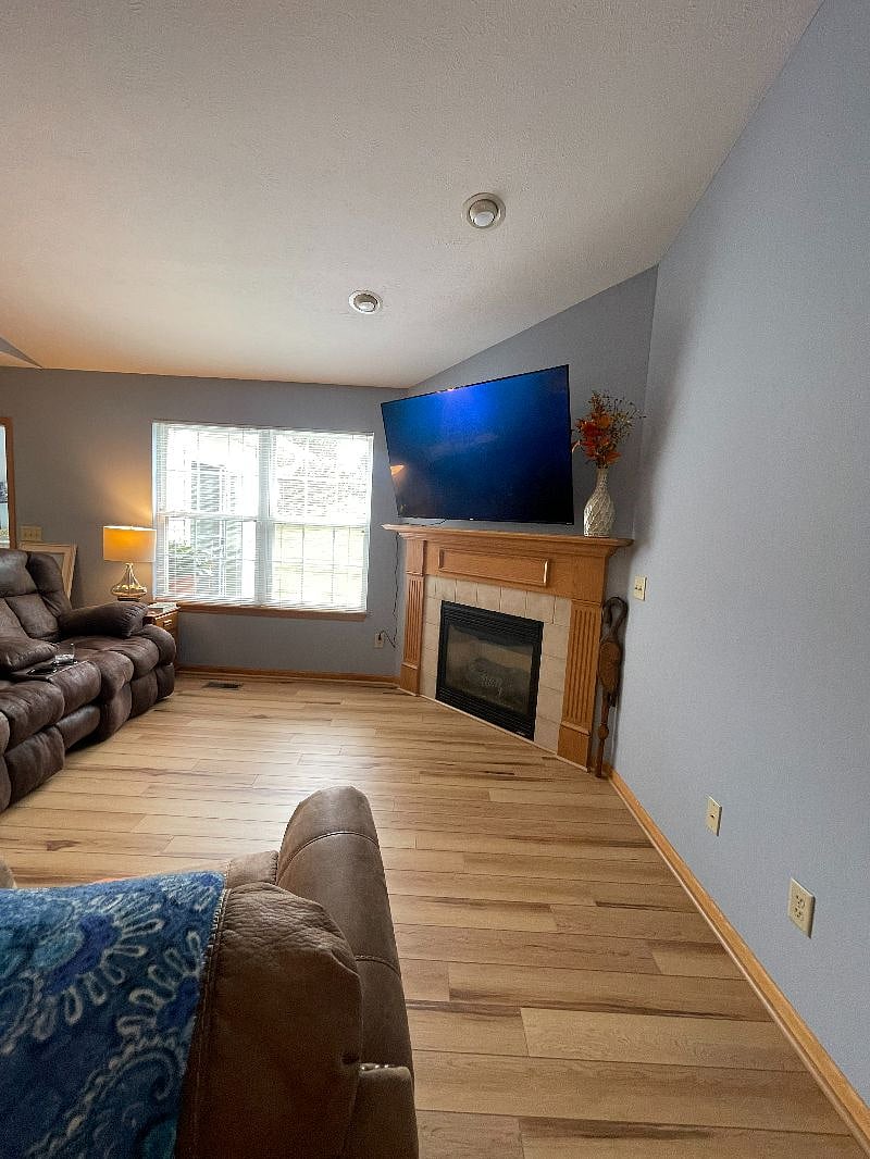 Furnished Finder property 427165_1 photo 3