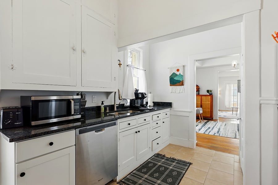 Furnished Finder property 427172_4 photo 12