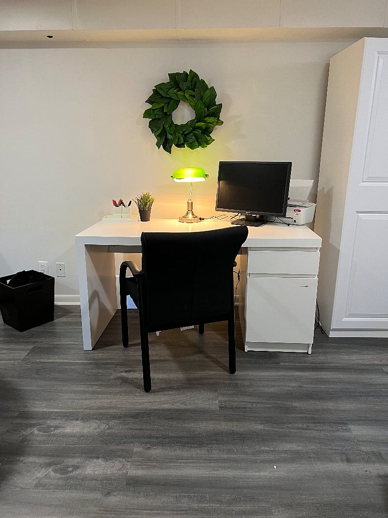 Desk and monitor for your workstation needs