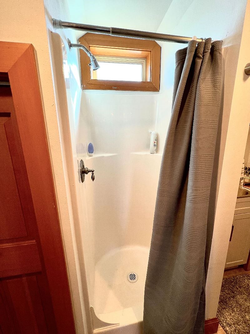 Furnished Finder property 427200_1 photo 5
