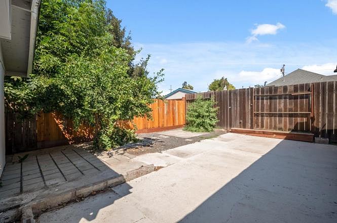 Furnished Finder property 427217_1 photo 11