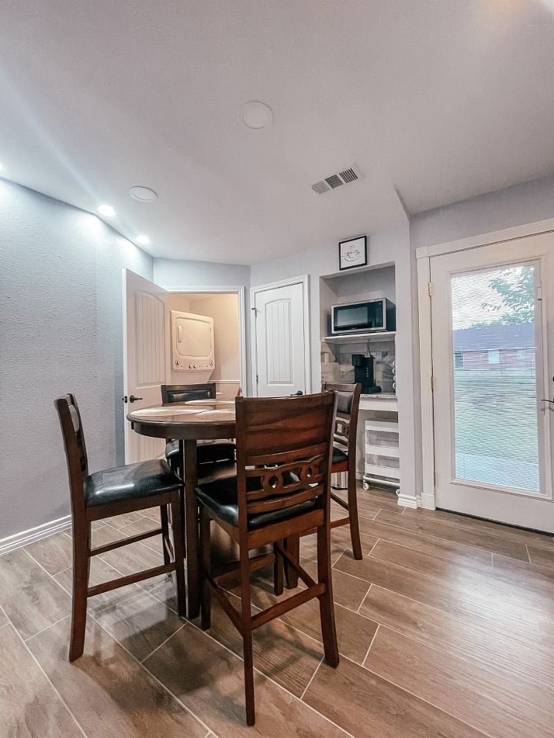 Furnished Finder property 427220_1 photo 11