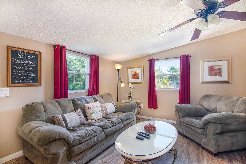 Furnished Finder property 427242_1 photo 11