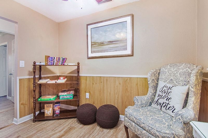 Furnished Finder property 427242_1 photo 18