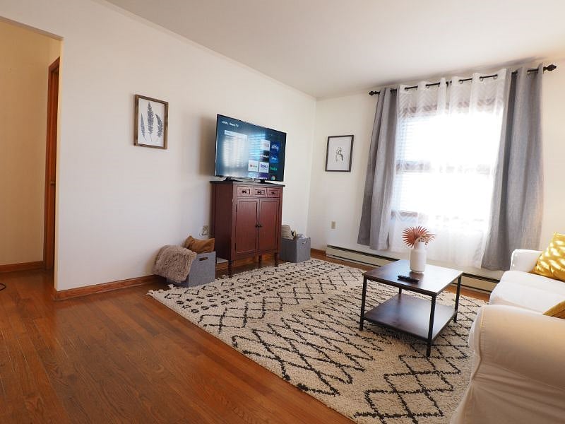 Furnished Finder property 427245_2 photo 2