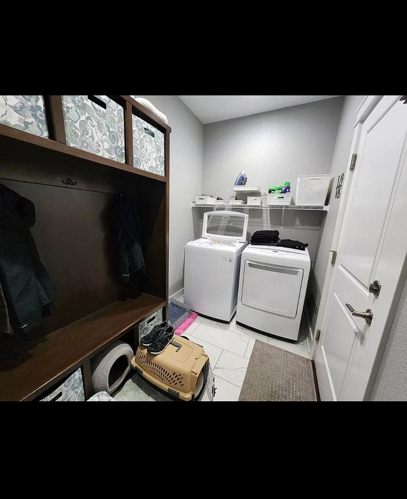 Furnished Finder property 427270_1 photo 11