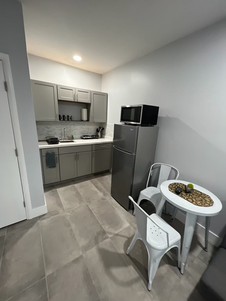 Furnished Finder property 427305_1 photo 4