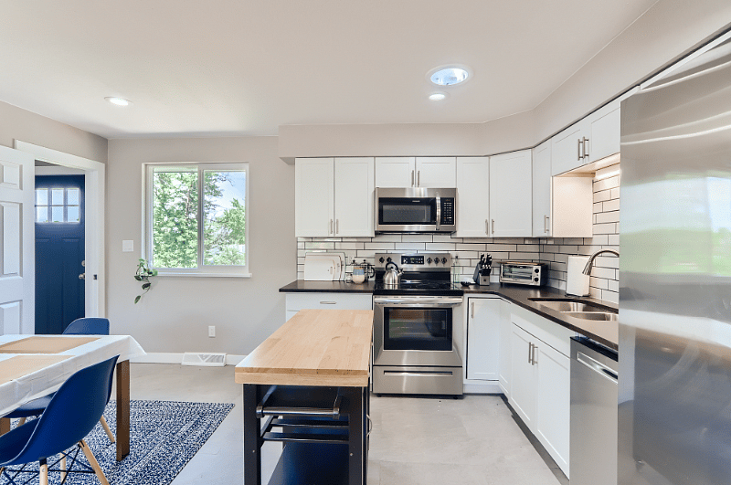 Furnished Finder property 427333_1 photo 13