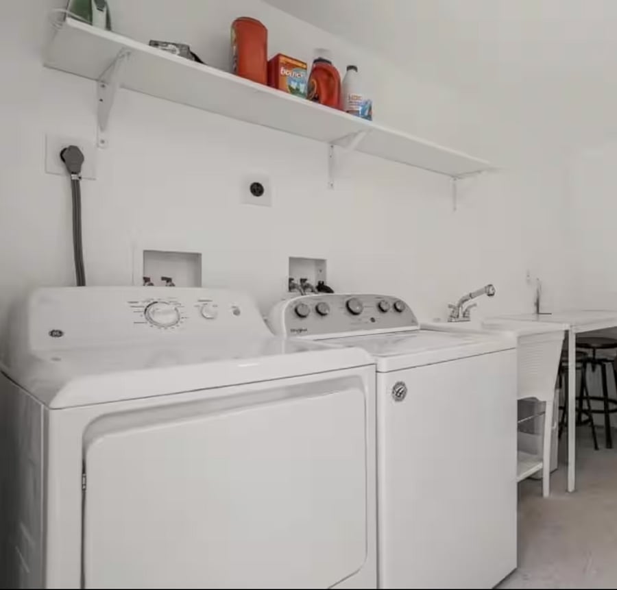 Furnished Finder property 427349_1 photo 21