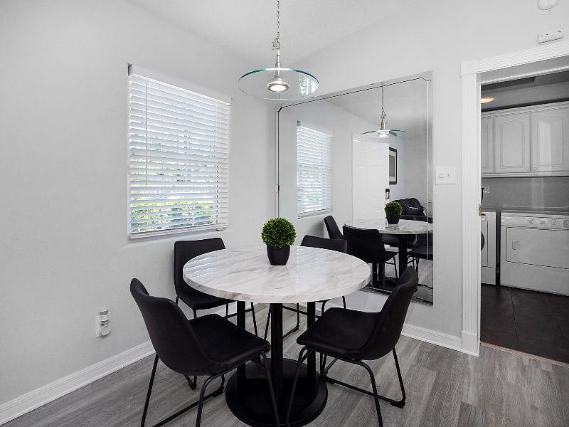 Furnished Finder property 427364_1 photo 7