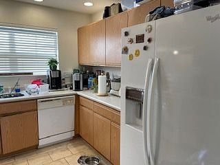 Furnished Finder property 427375_1 photo 10