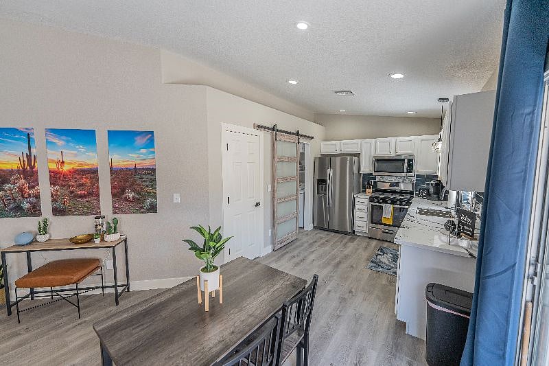 Furnished Finder property 427380_1 photo 7