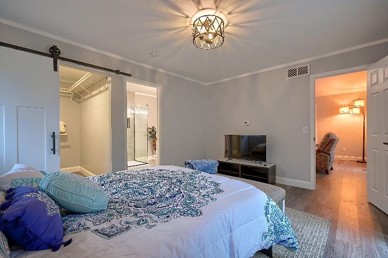 Furnished Finder property 427399_1 photo 18