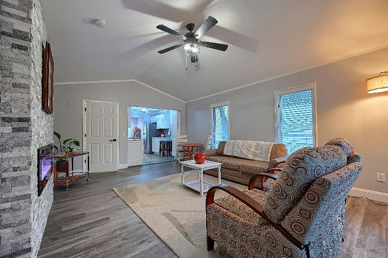 Furnished Finder property 427399_1 photo 21